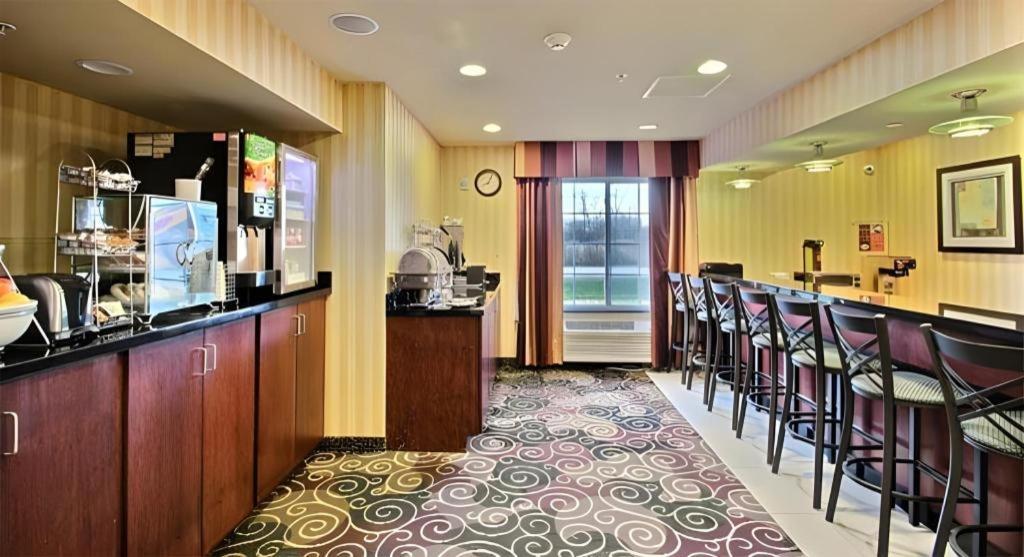 Americinn By Wyndham Oshkosh Luaran gambar
